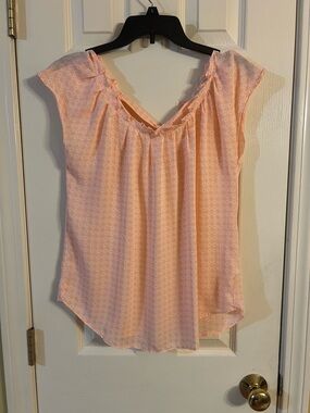 LC Lauren Conrad Peach Cap Sleeve Blouse with Subtle Print